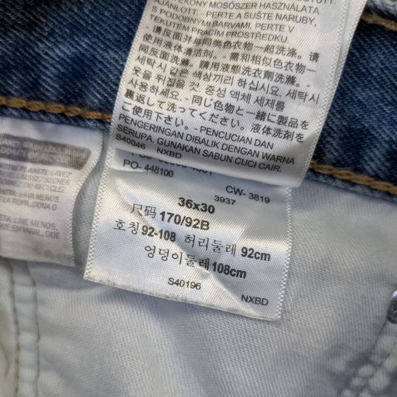 Levi's 505 Men's Straight Jeans Blue 36x30 5-Pocket Medium Wash Cotton - Picture 11 of 13